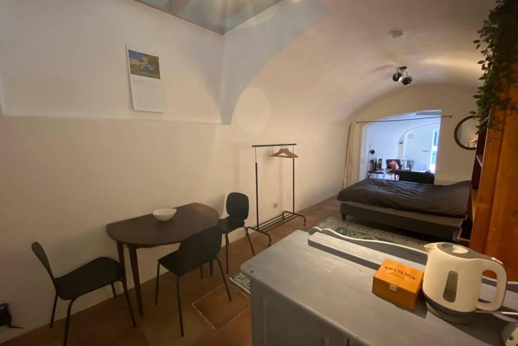 Ferienwohnung Werfkelder aan de Oudegracht Utrecht Exterior foto