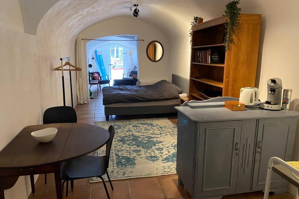 Ferienwohnung Werfkelder aan de Oudegracht Utrecht Exterior foto