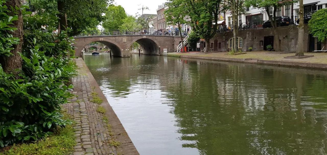 Ferienwohnung Werfkelder aan de Oudegracht Utrecht Exterior foto